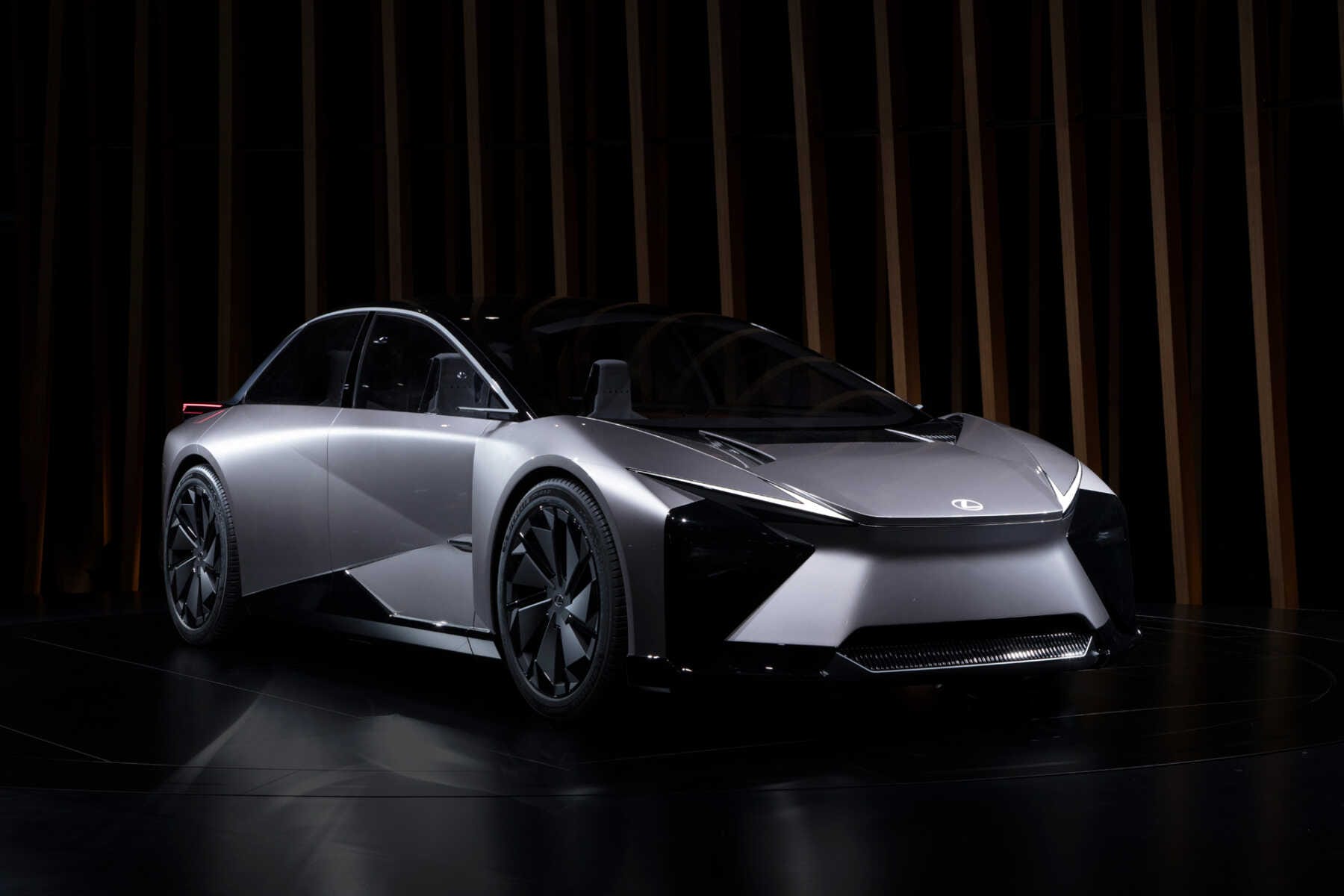 Lexus LF-ZC（Lexus Future Zero-emission Catalyst）